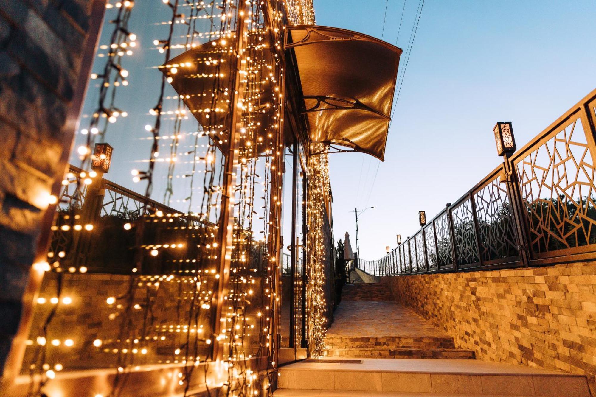 Hotel L'Invidia Novaci-Străini Exteriér fotografie